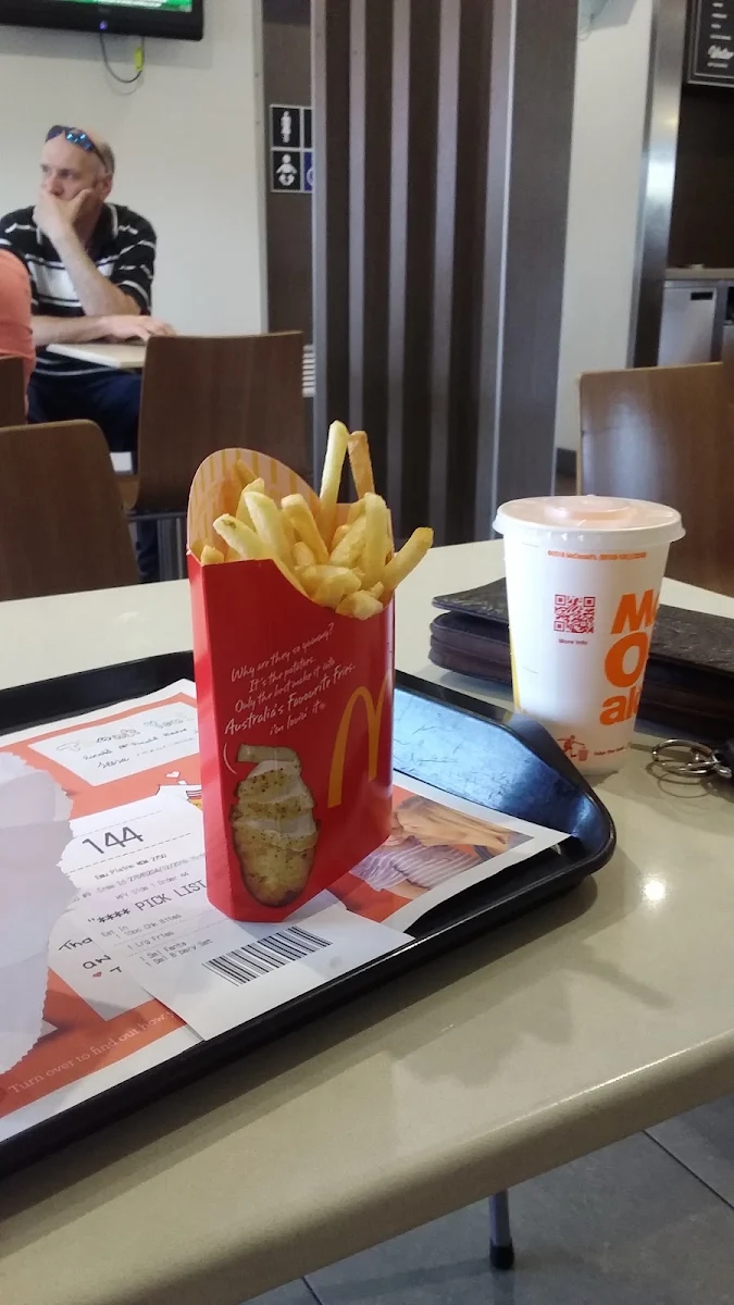 Table Service, McDonald's Emu Plains
