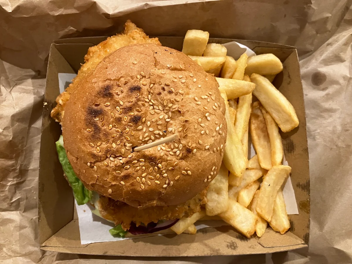 Highlights, Captain Jacks Food