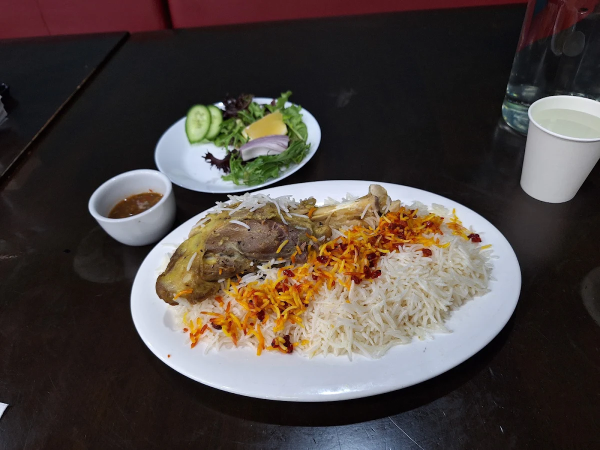 Highlights, Afghan zamarut restaurant