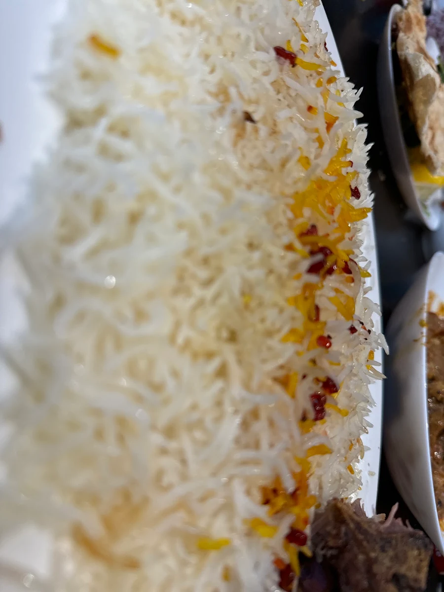 Saffron Rice, Afghan zamarut restaurant