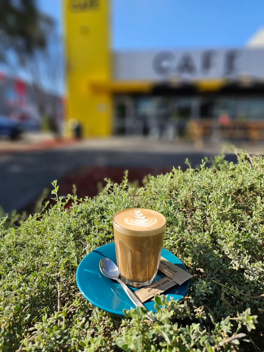 Highlights, Raven Cafe