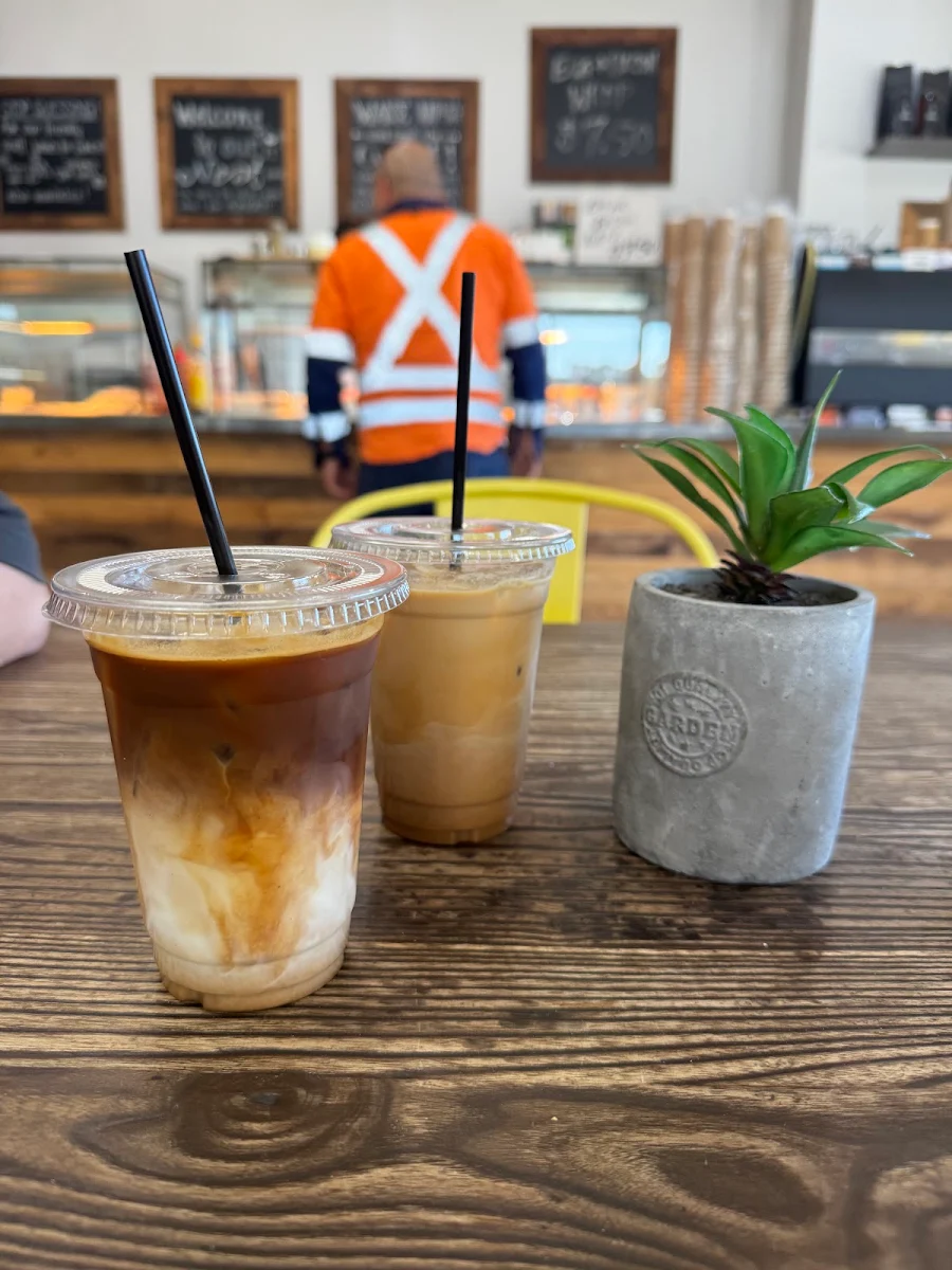 Highlights, Raven Cafe