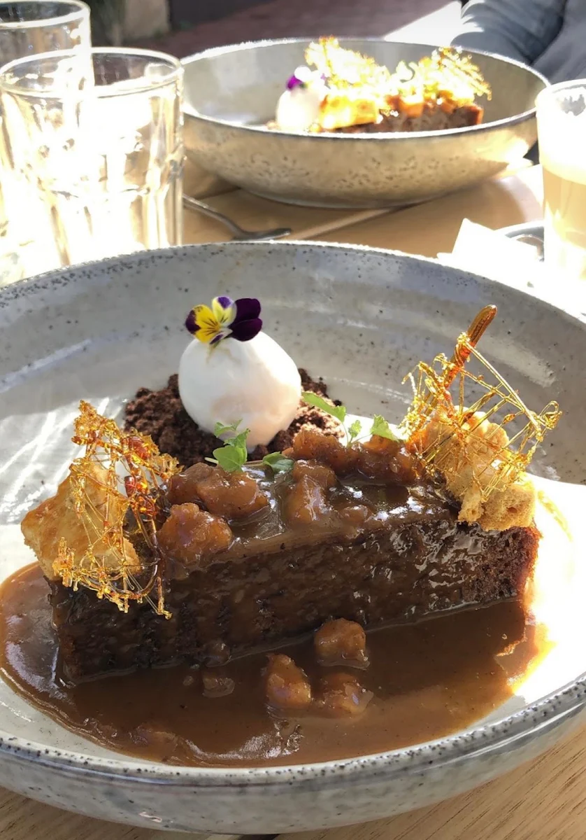 Sticky Date Pudding, Nic and Kolo