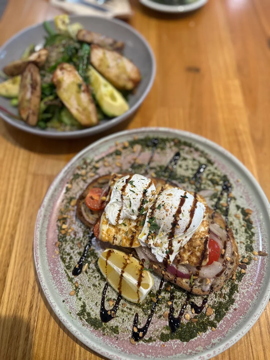 Highlights, Cafe Kaleo