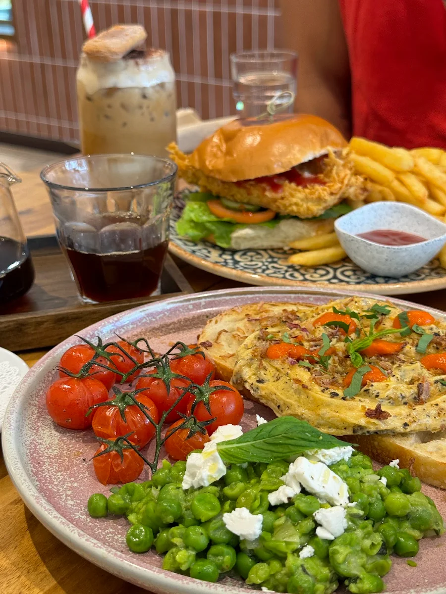 Highlights, Cafe Kaleo