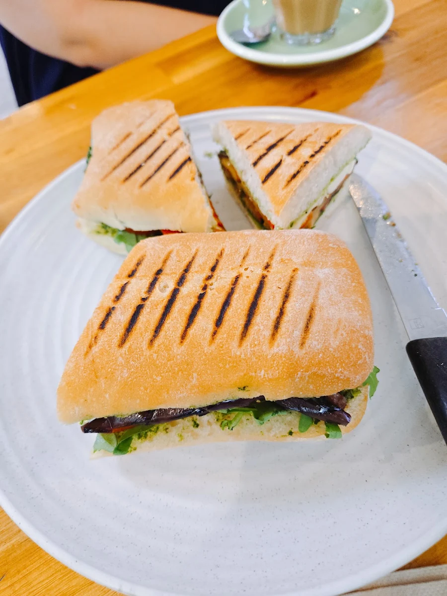 Vegi Panini, Cafe Kaleo