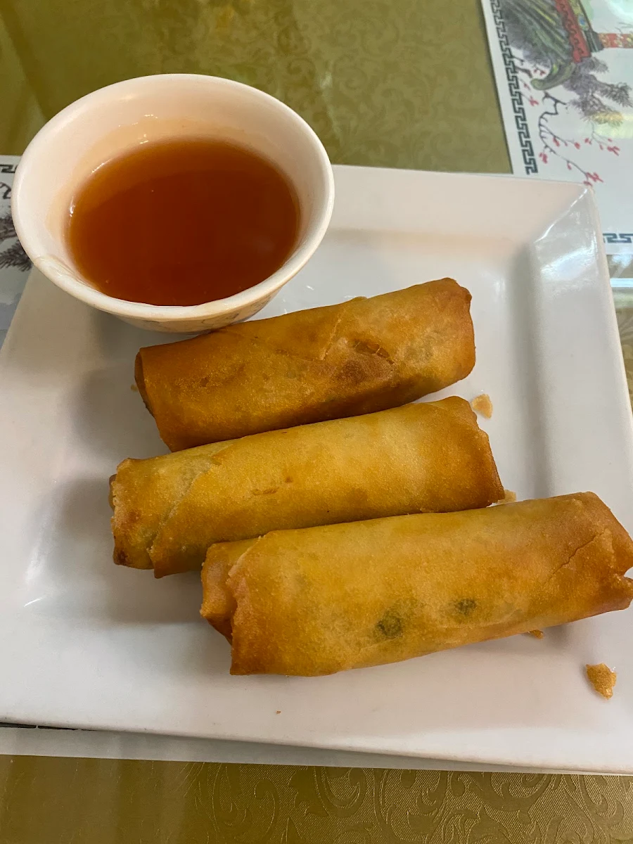 Highlights, Hong Loch Chinese Restaurant