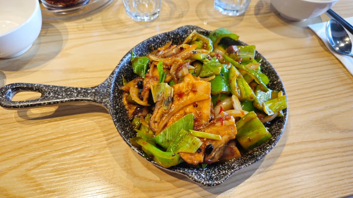 Braised Pork, Eight buns 笼笼香