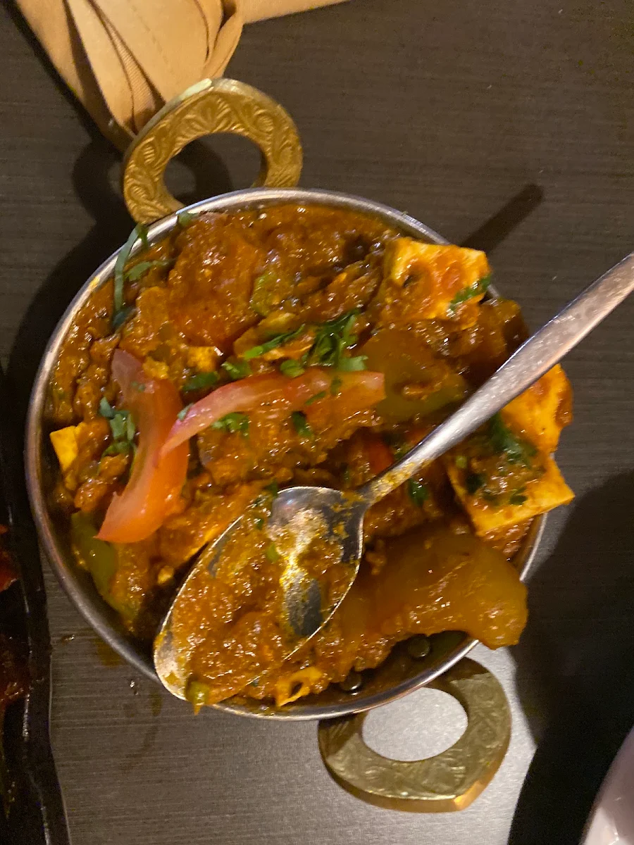Pender Mutter Paneer, Parivaar Indian Restaurant