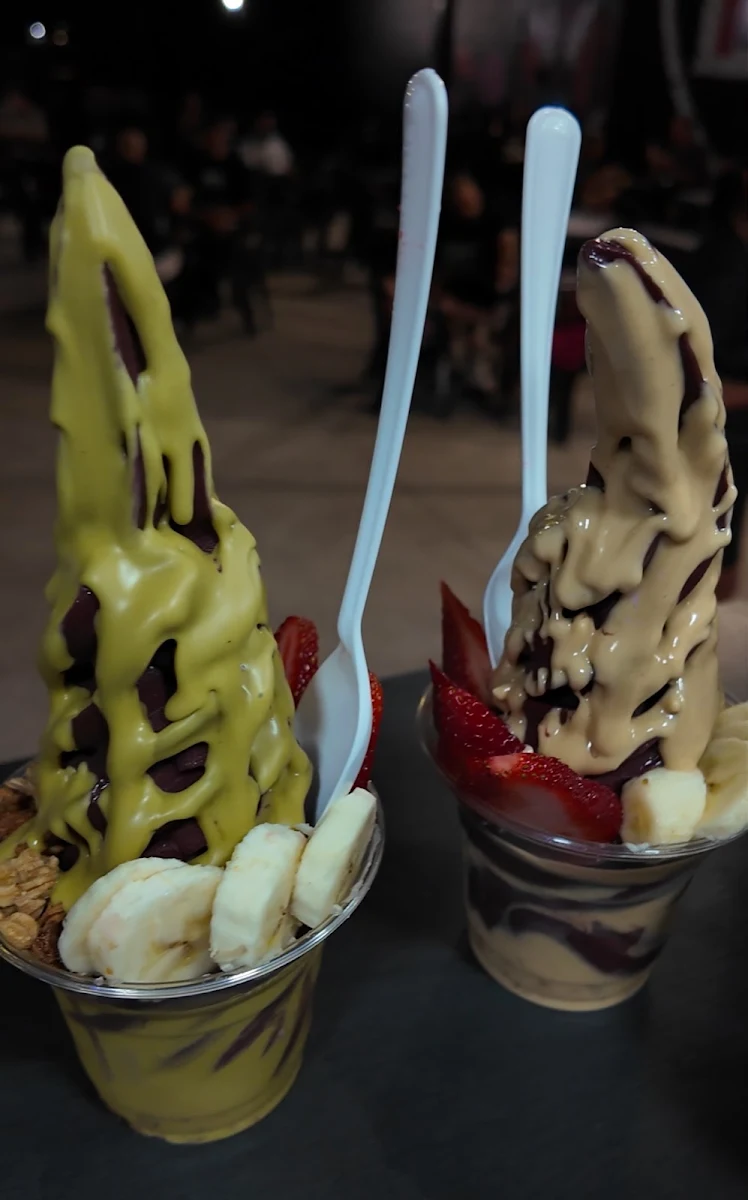 Highlights, Acai World
