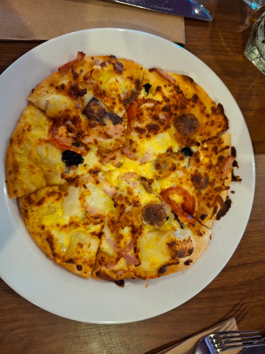 Breakfast Pizza, The Lake View Hotel
