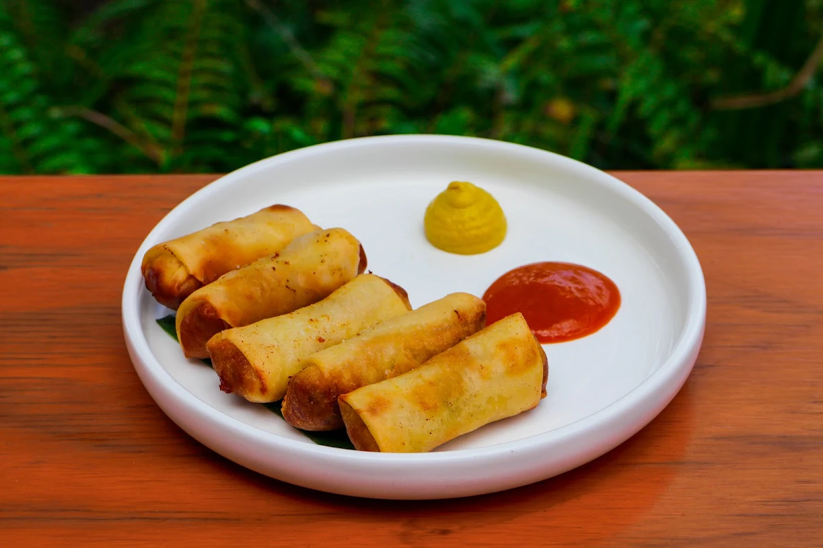 Cheeseburger Spring Rolls, Kacy’s Restaurant