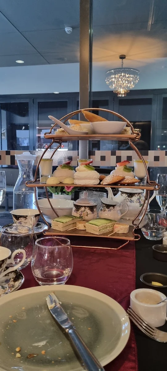 High Tea, Madame Za Restaurant and Bar