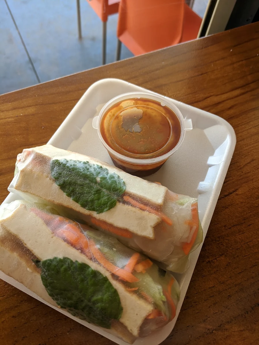 Cold Roll, Vietnam House