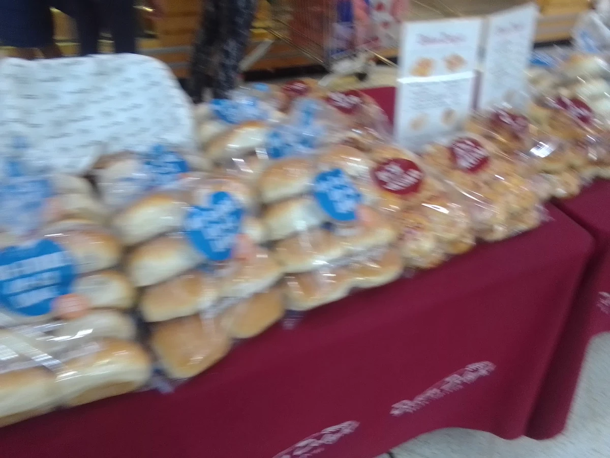 White Rolls, Bakers Delight Sanctuary Lakes