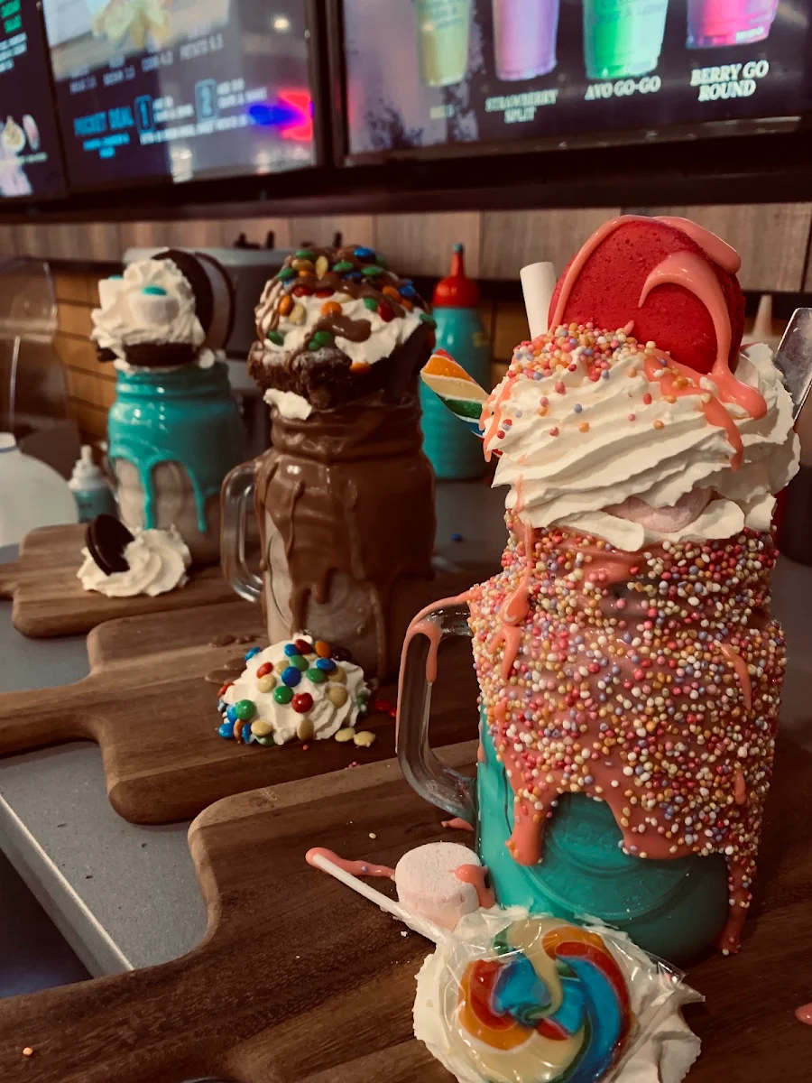 Bubblegum Shake, Flame 400 Burger Cafe