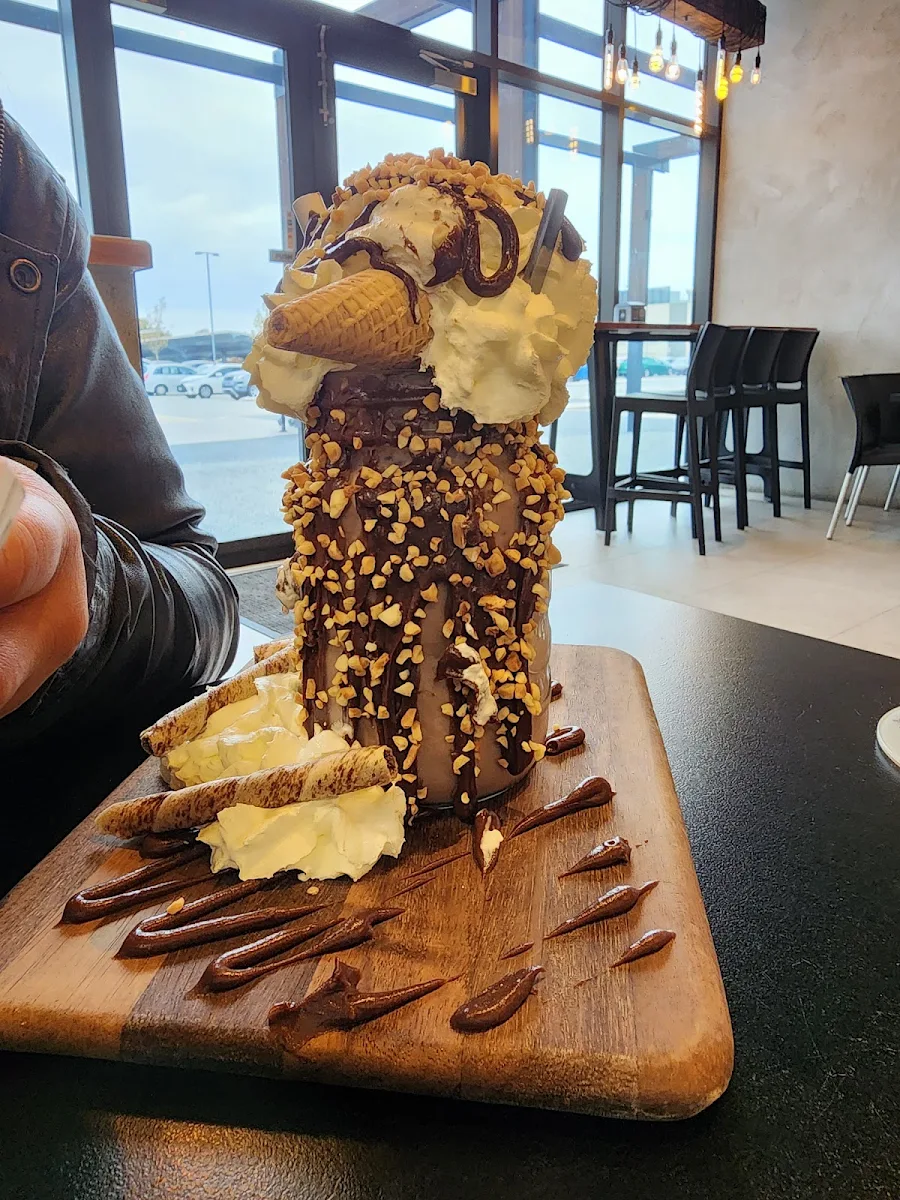 Milkshakes, Flame 400 Burger Cafe