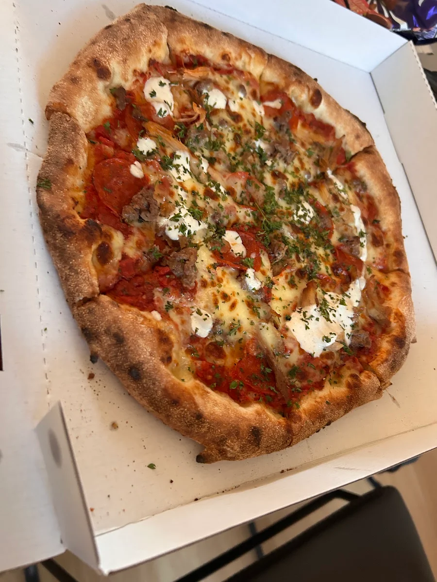 Highlights, Rejjies Woodfire Pizzeria