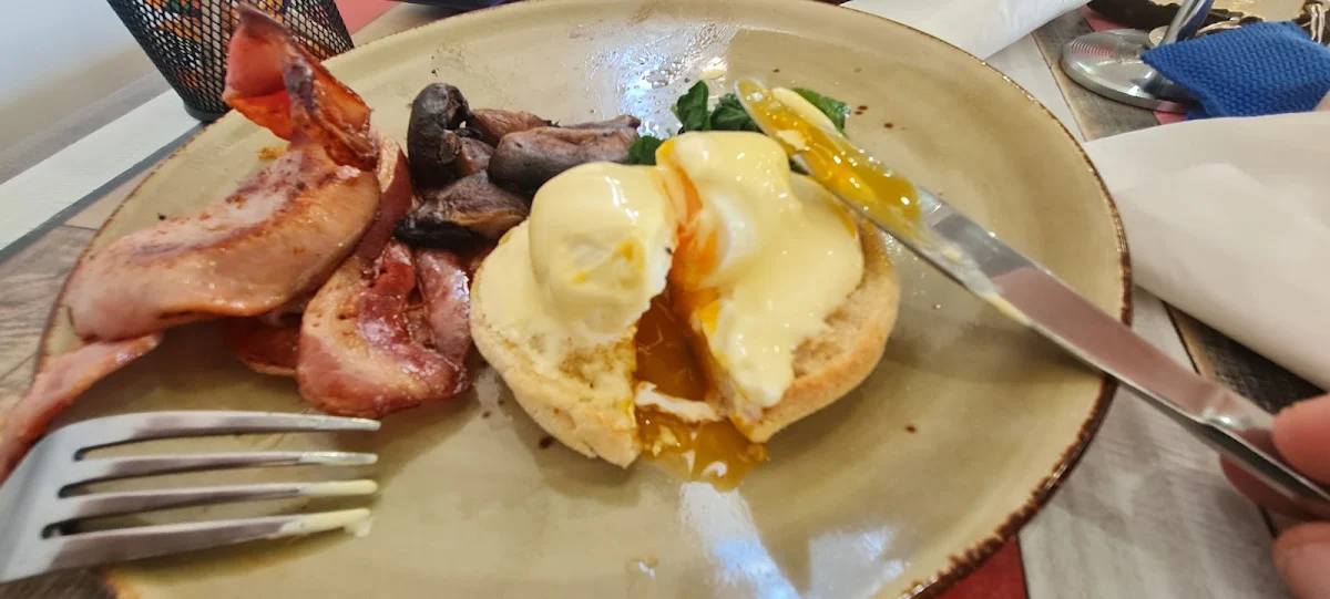 Eggs Benedict