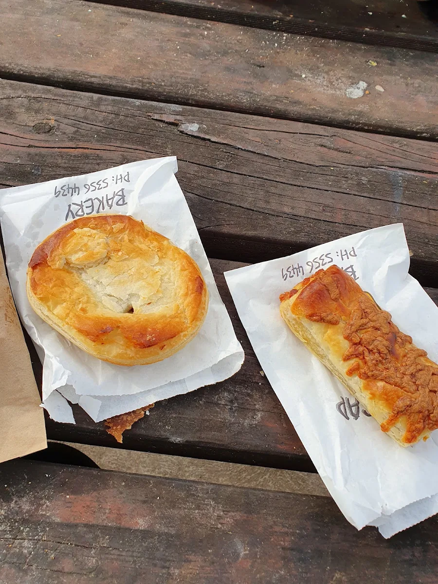 Highlights, Halls Gap Bakery