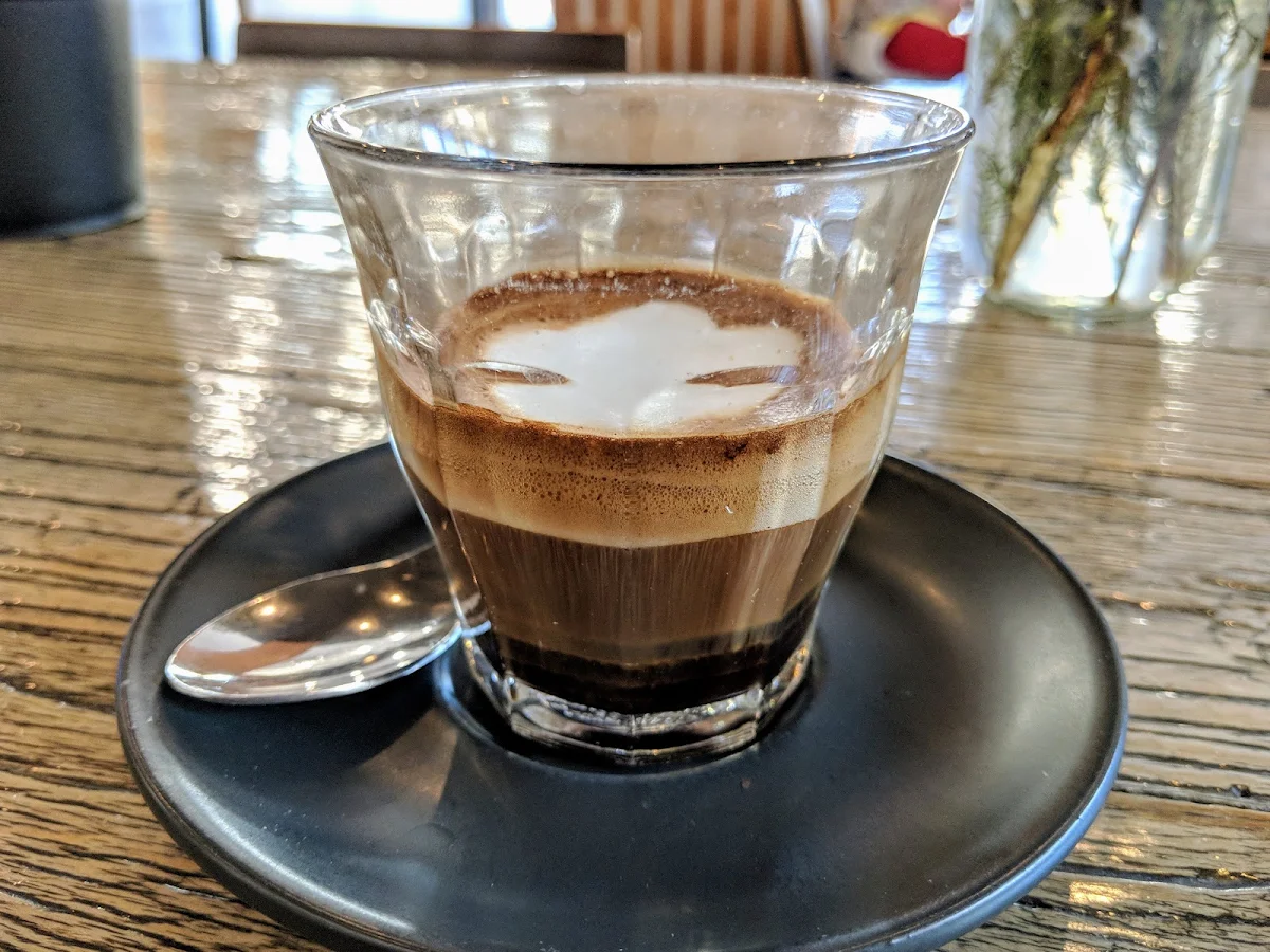Long Macchiato, Saint Helen Cafe
