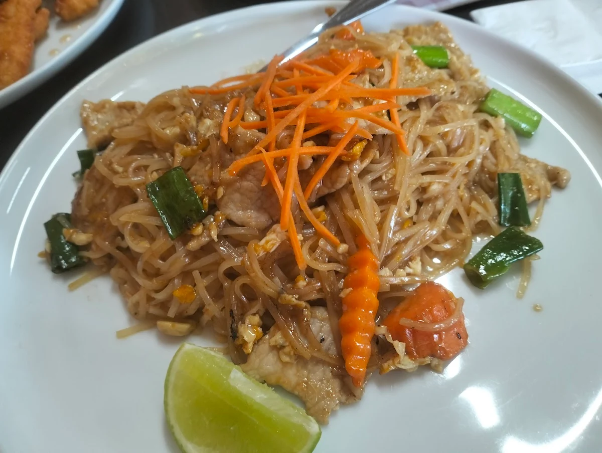 Chicken Pad Thai