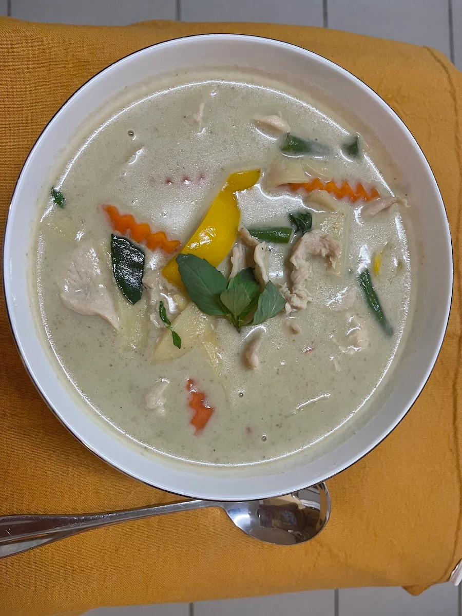 Green Curry Chicken