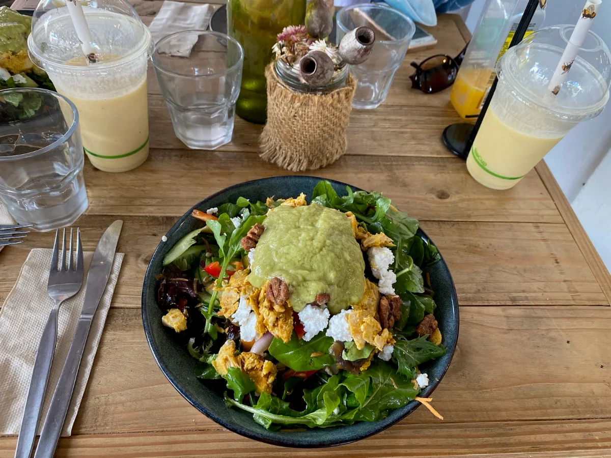 Avocado Salad with Chicken