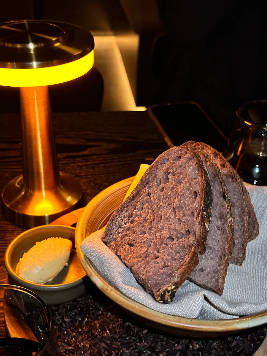 Bread, Mr. Vain Restaurant & Bar