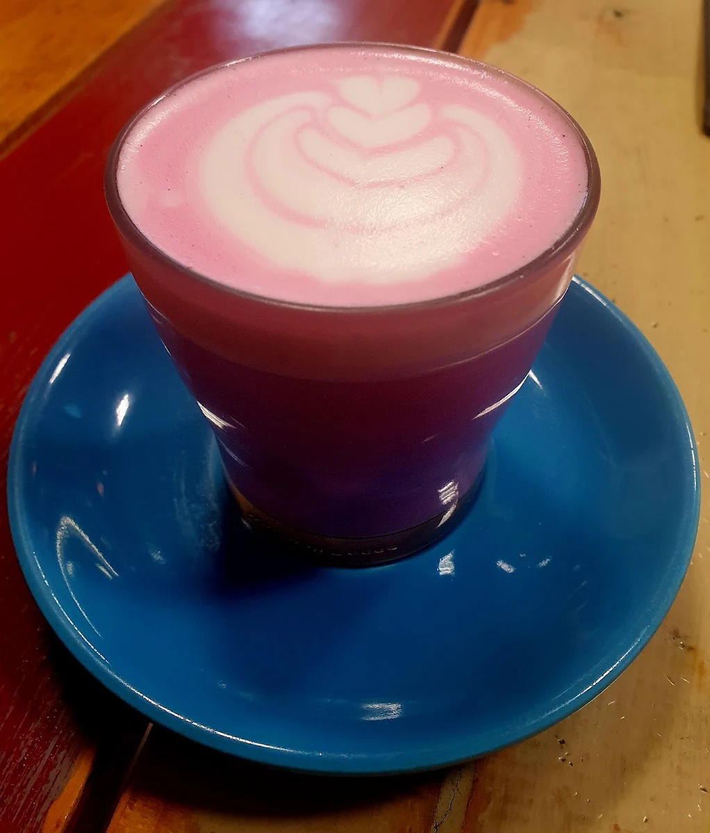 Beetroot Latte, Di Parsia Pasticceria Caffe