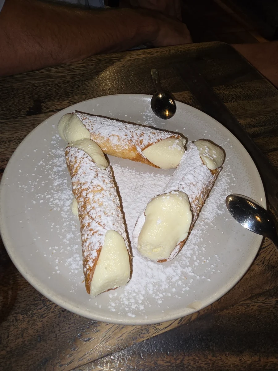 Cannoli