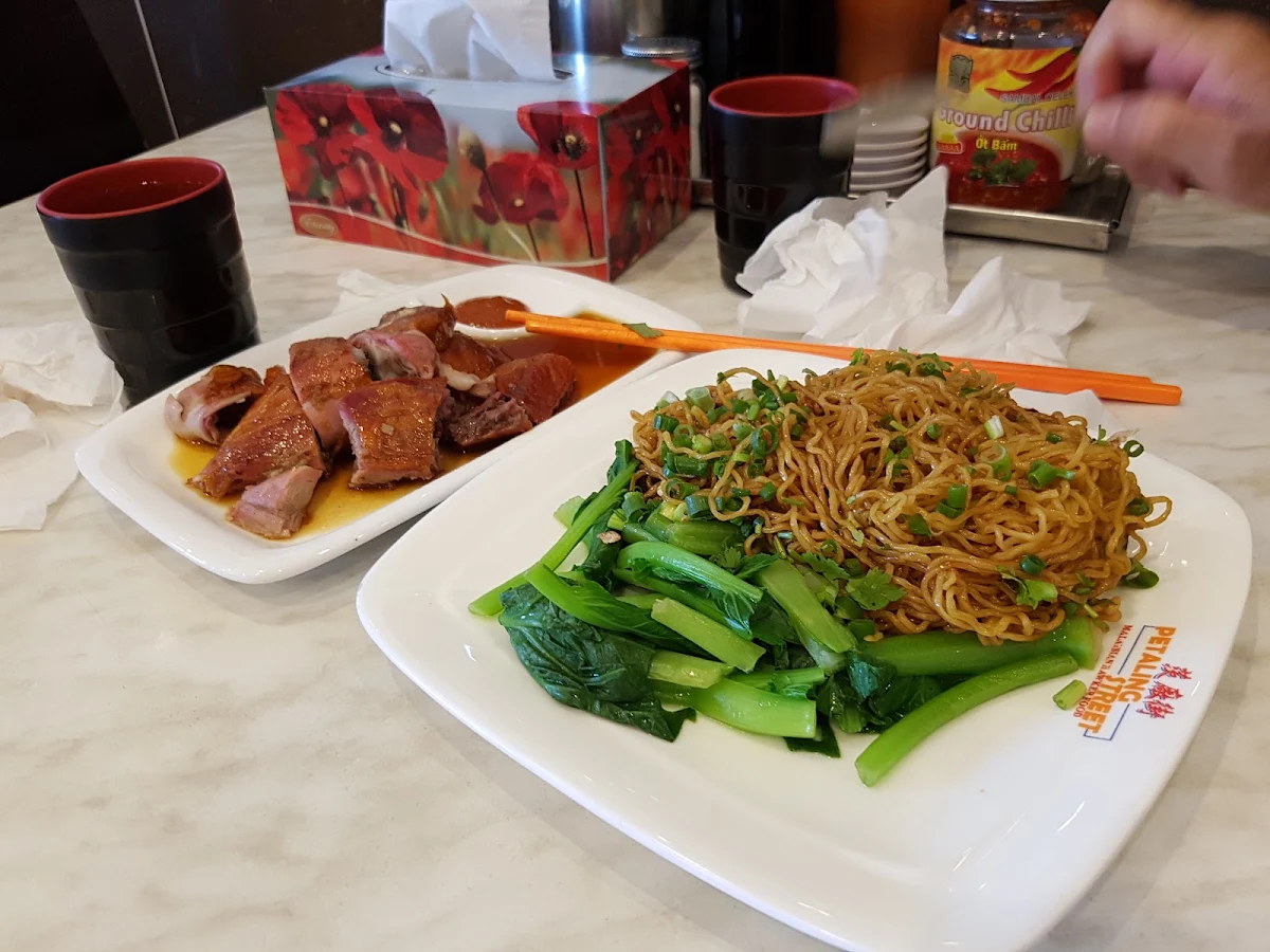 Highlights, Hoang-Anh Restaurant