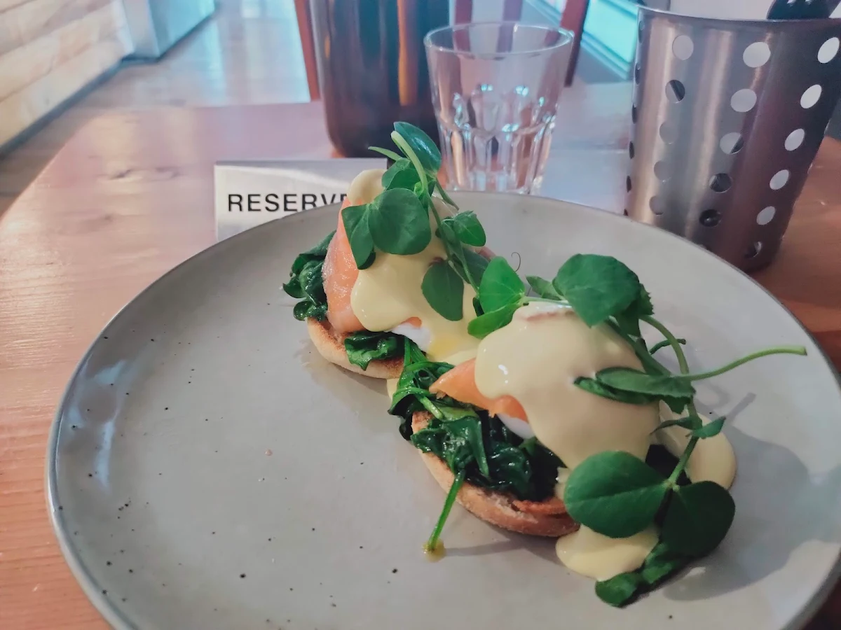 Eggs Florentine, Grounds For Coffee