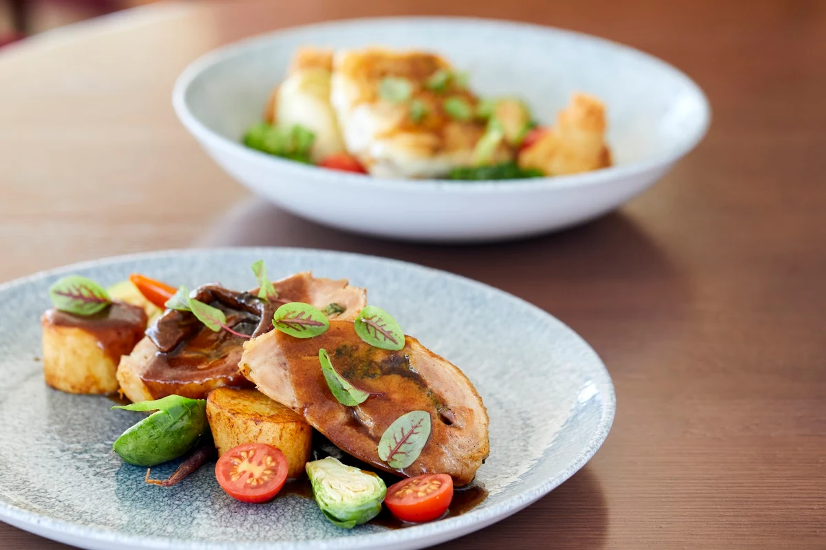 Highlights, Helix Bar & Dining