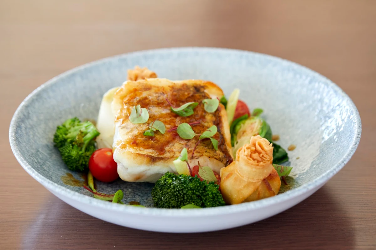 Highlights, Helix Bar & Dining