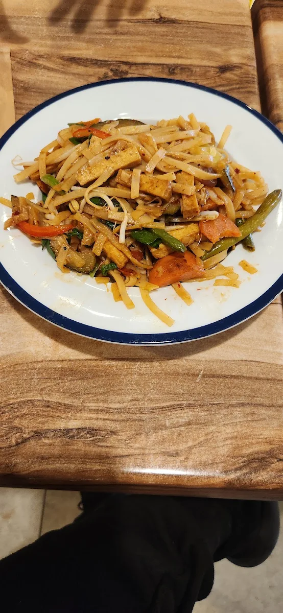 Vegetarian Pad Thai Noodles