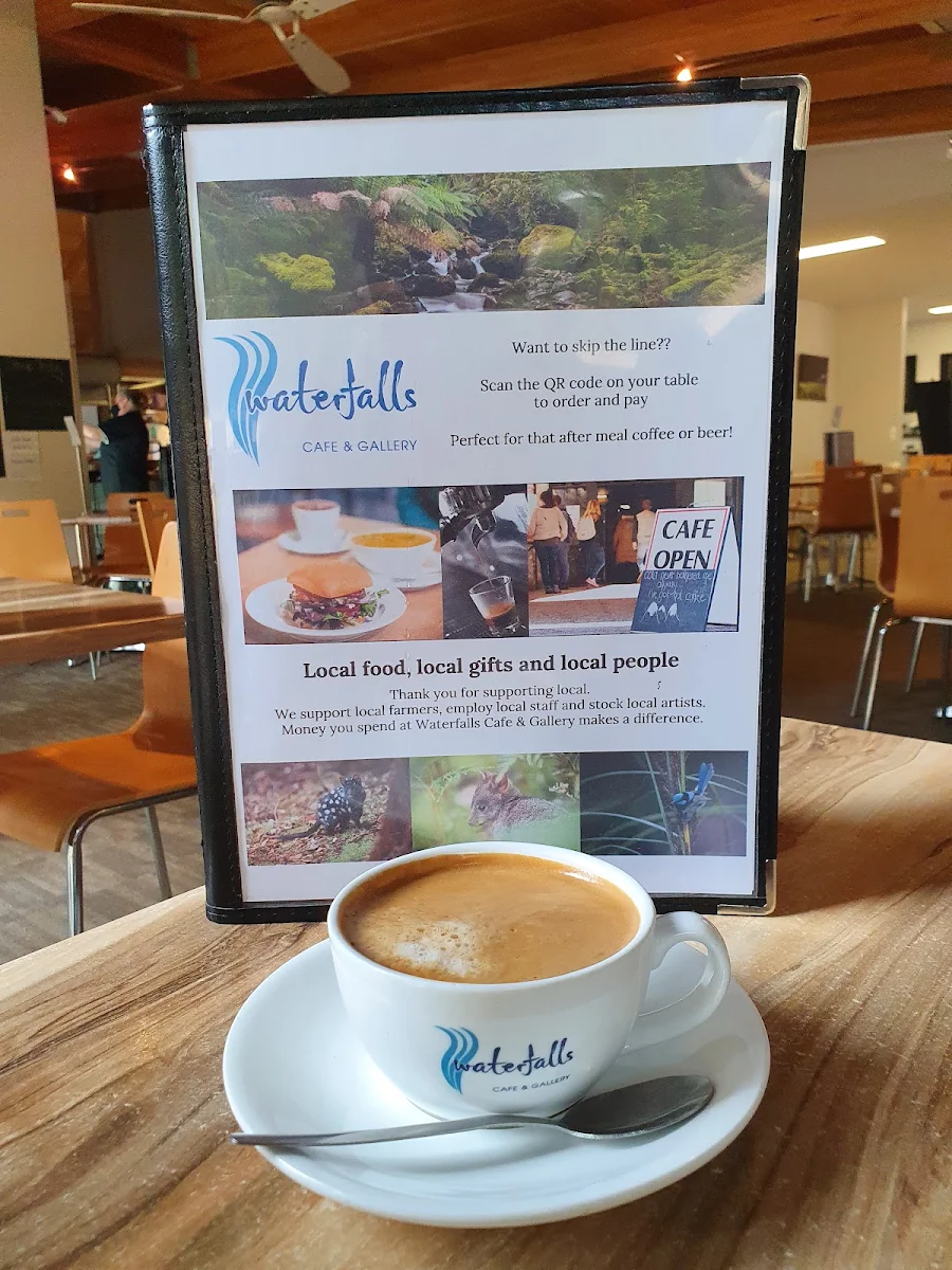 Flat White, Waterfalls Cafe & Gallery