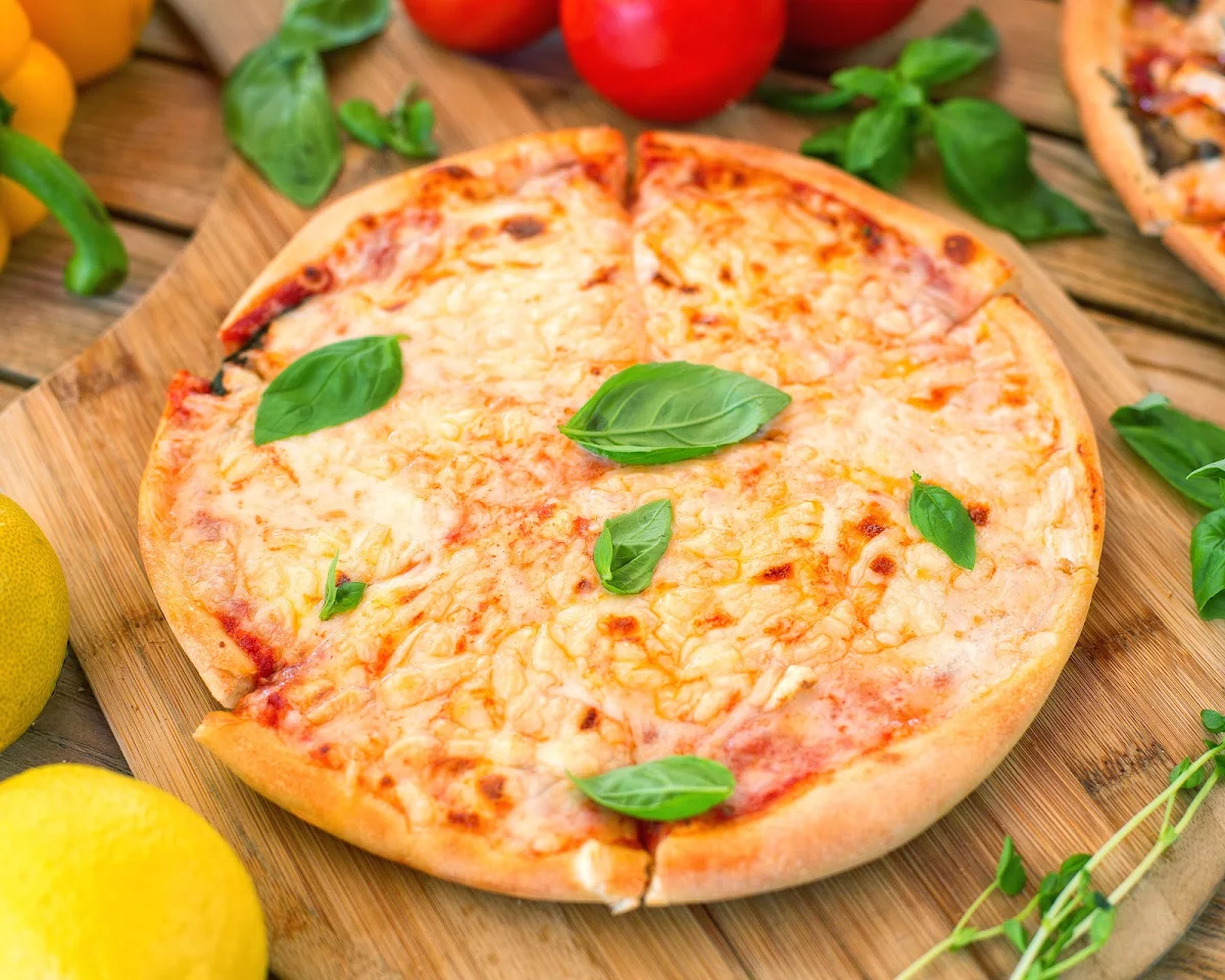Vegan Margherita Pizza