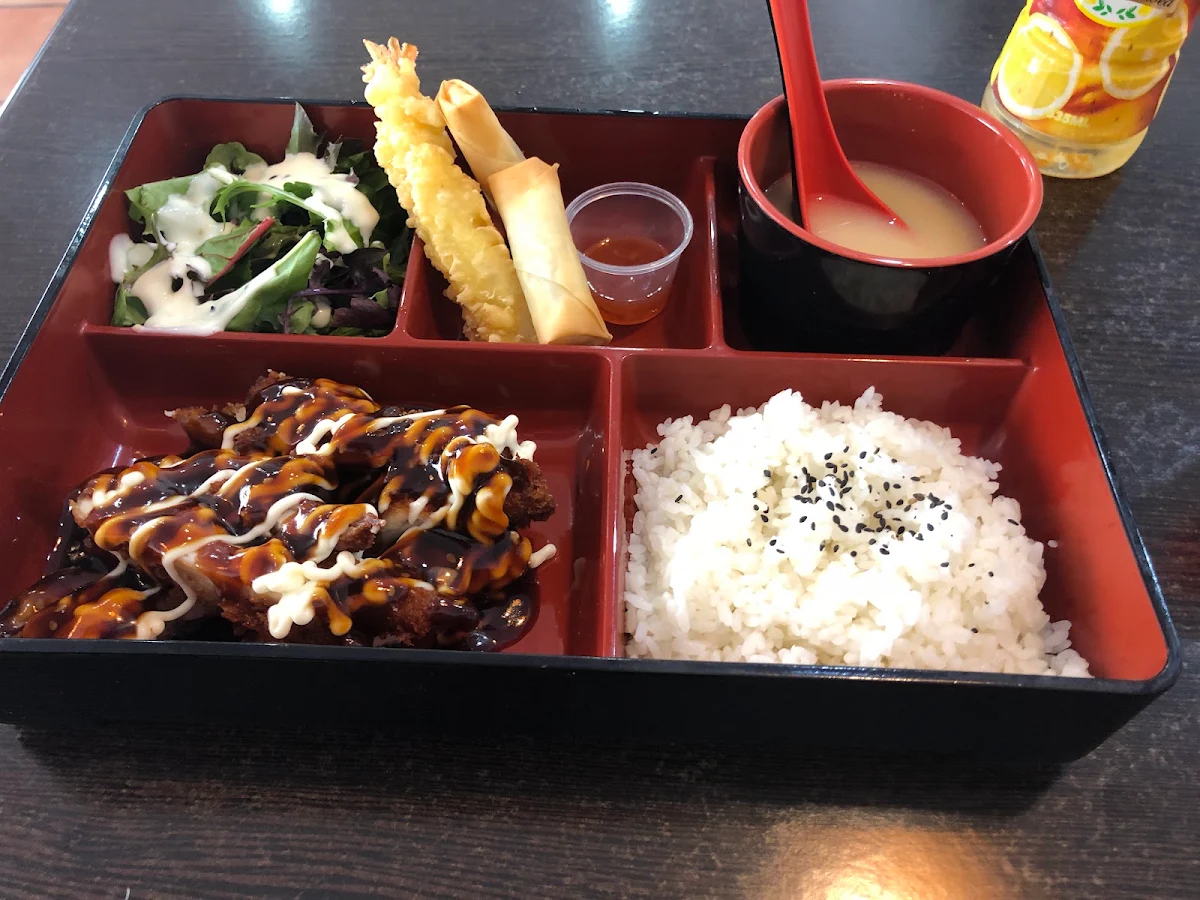 Highlights, Komo Sushi