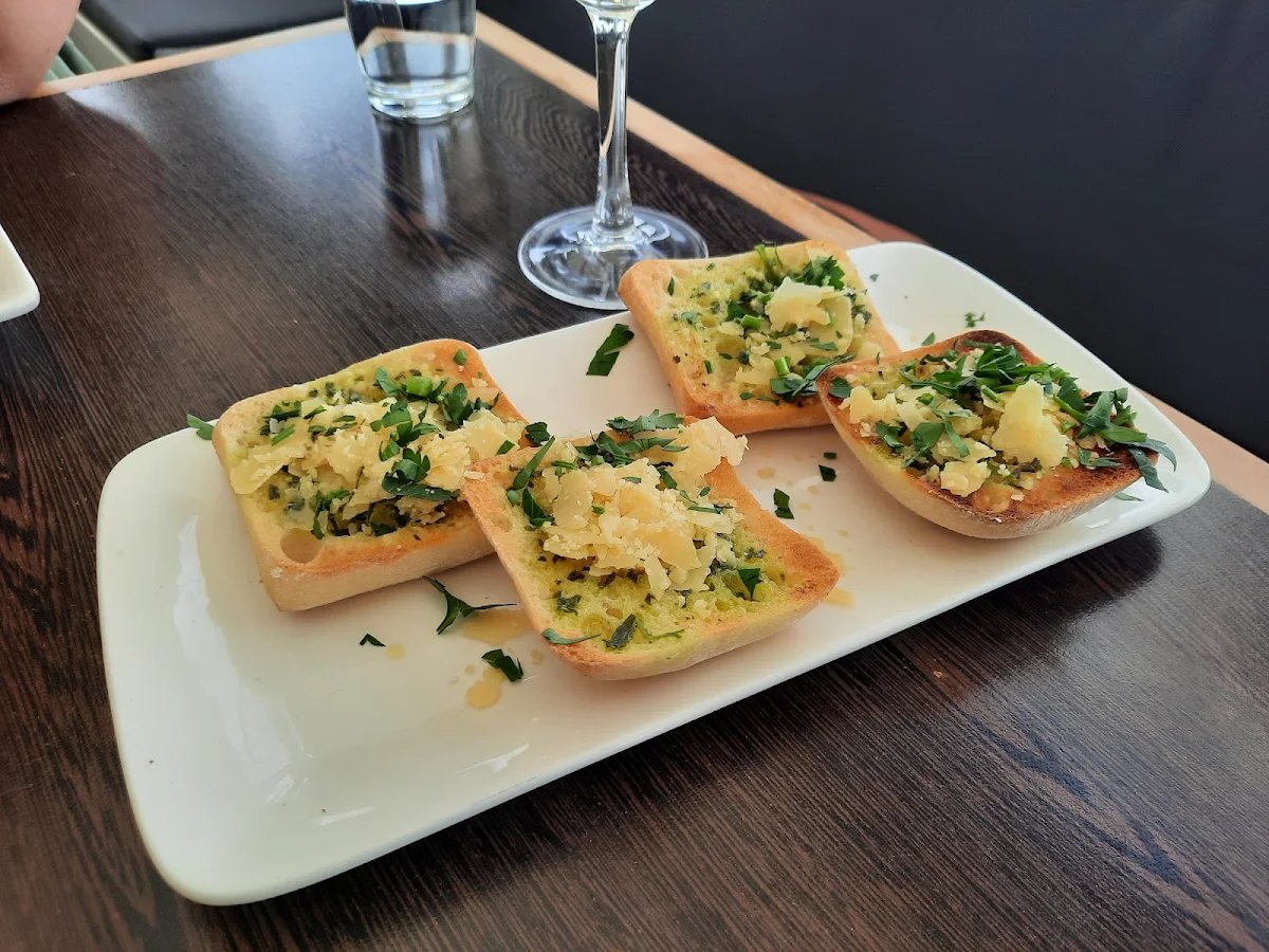 Garlic Bread with Cheese