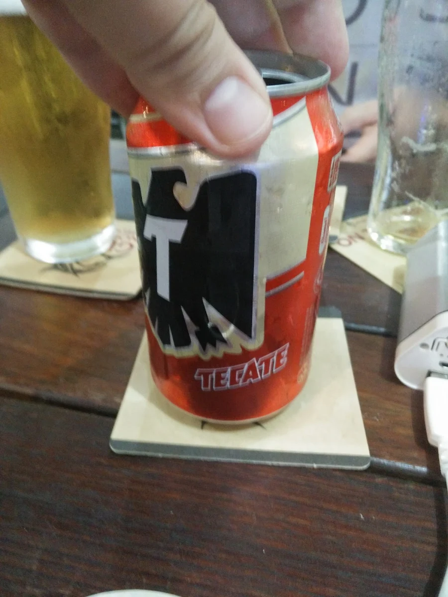 Tecate, Australian Hotel