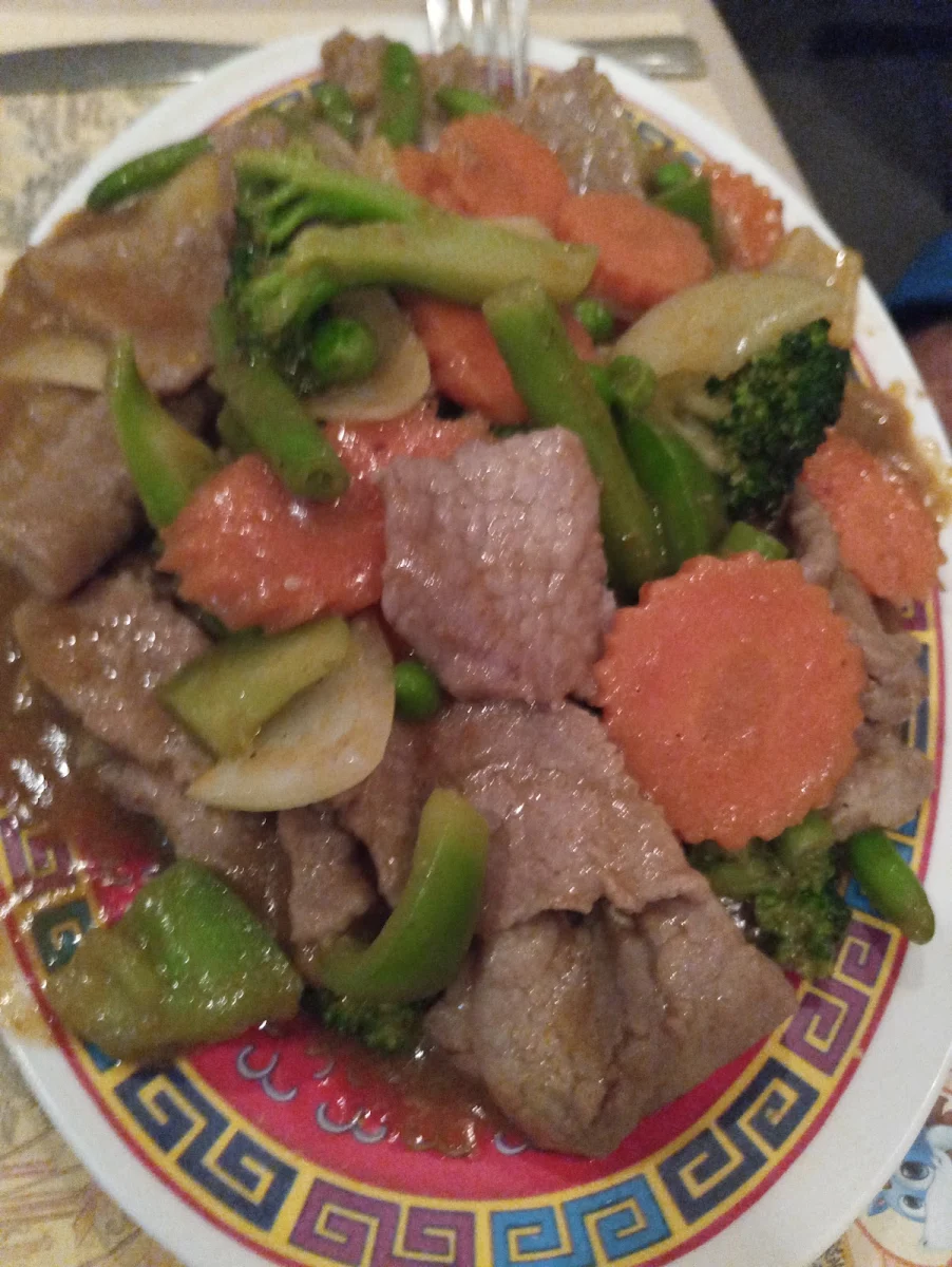 Highlights, Golden Beach Chinese Restaurant