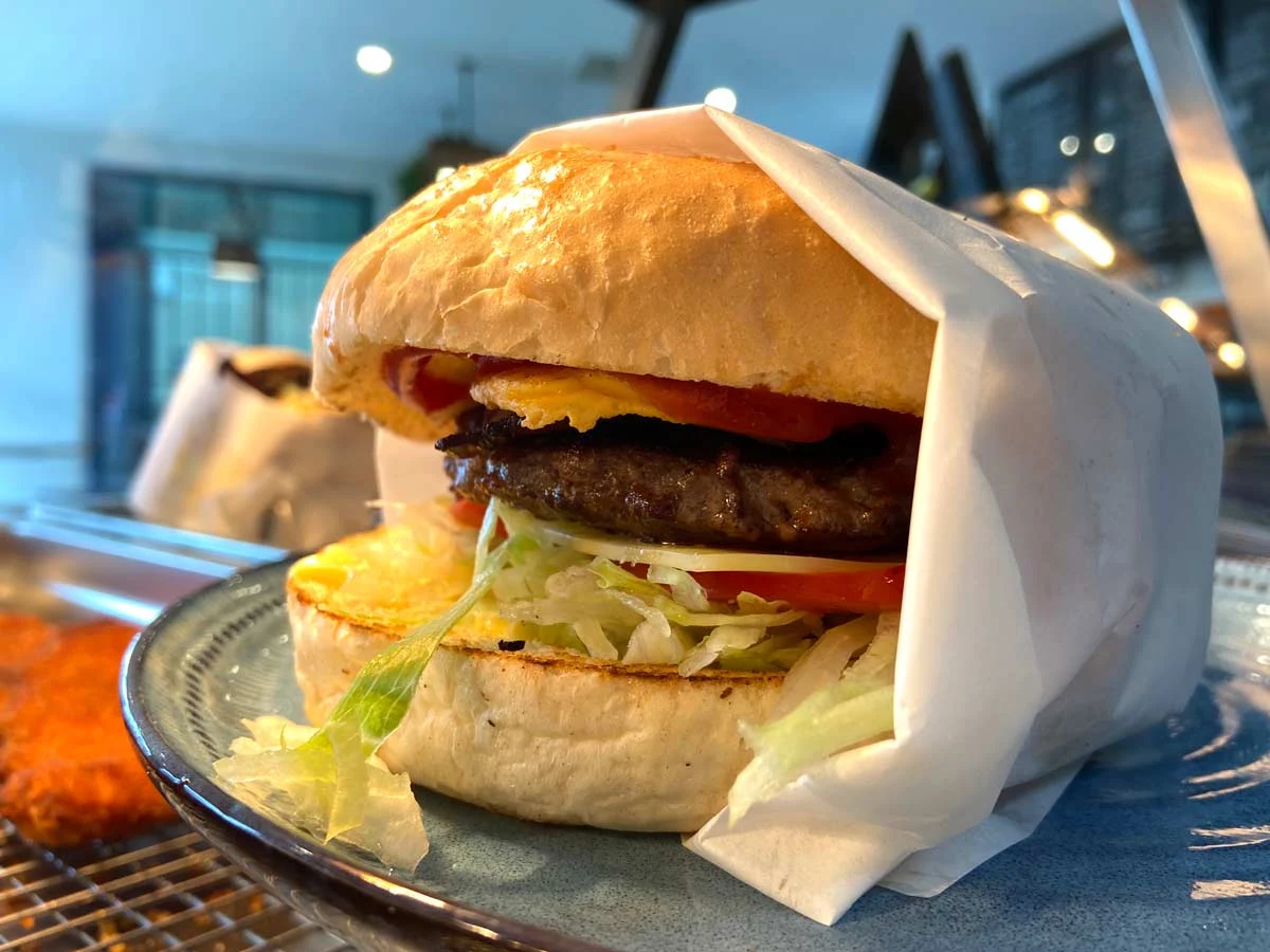 Highlights, Abbotts Cafe Delight