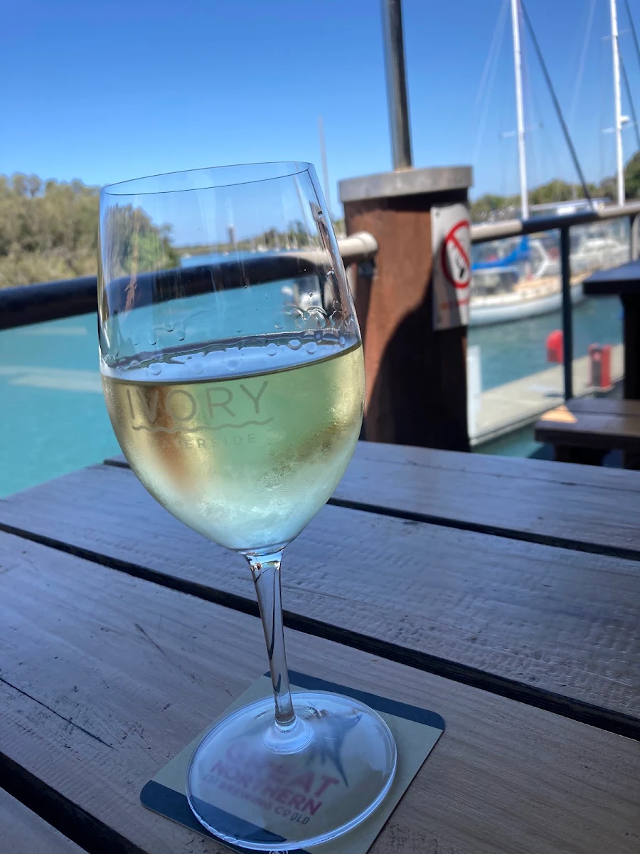 Chardonnay, Ivory Waterside