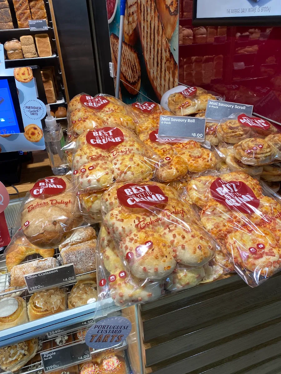 Buns, Bakers Delight Croydon