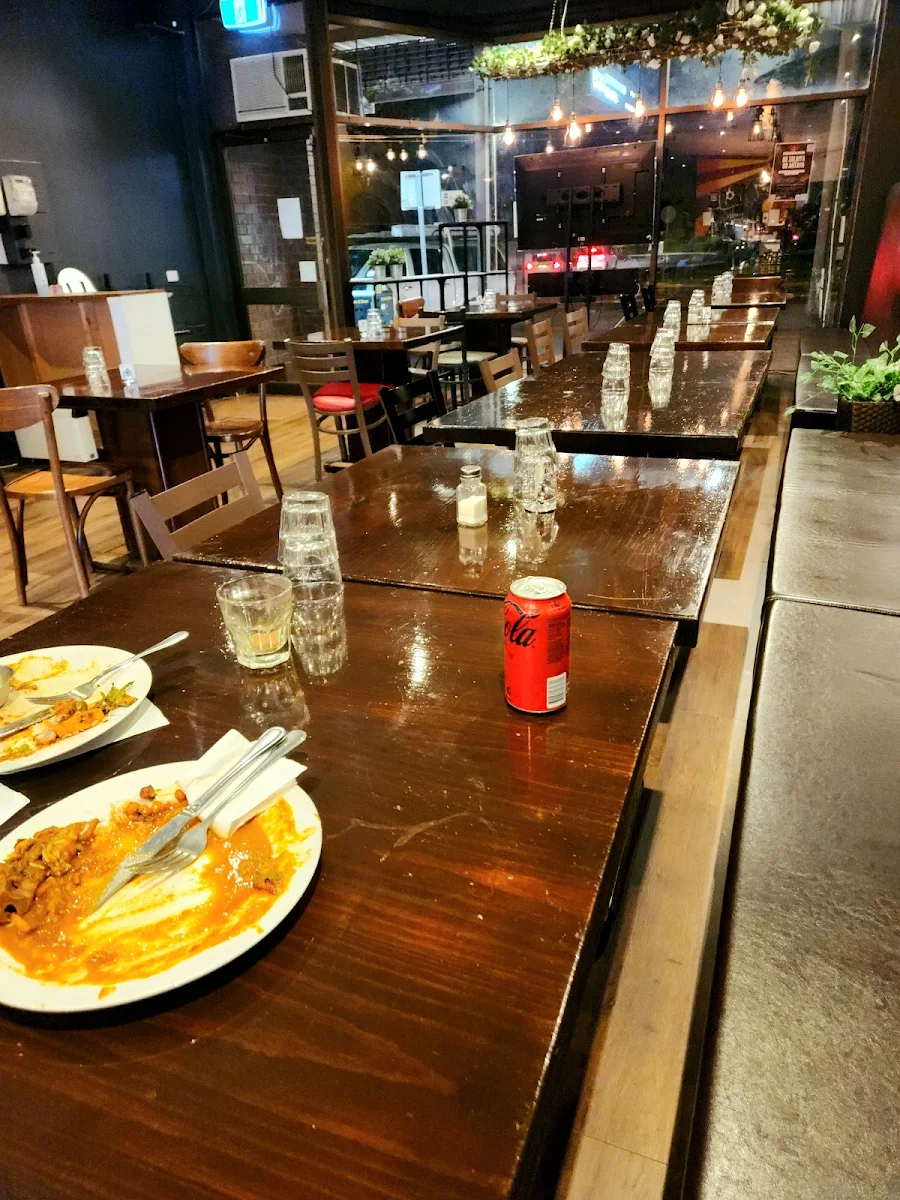 Empty Plates, Eton Restaurant