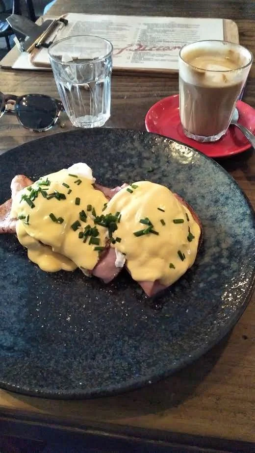 Eggs Benedict