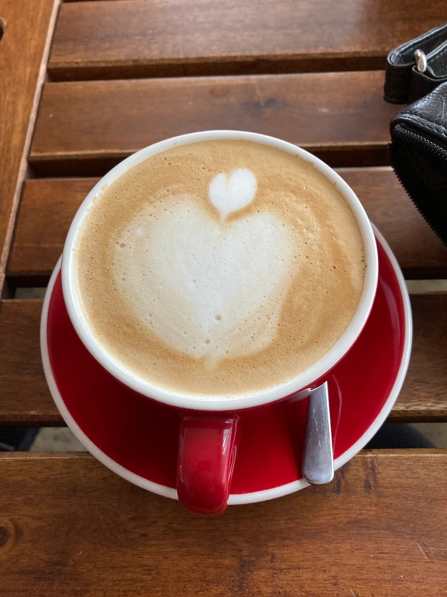 Flat White, Viet House Restaurant