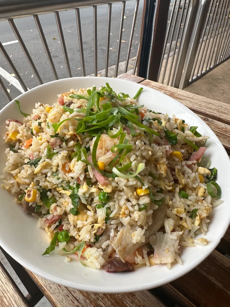 Highlights, Viet House Restaurant