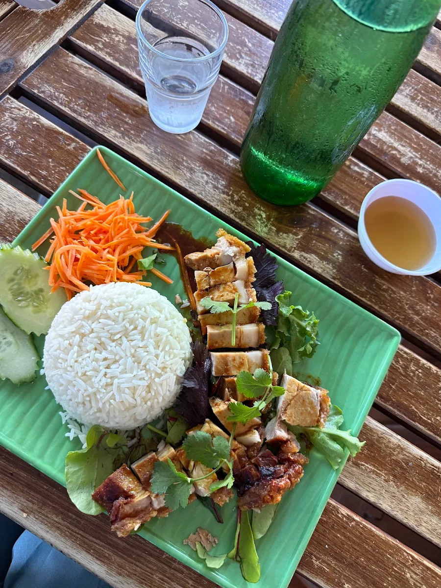 Highlights, Viet House Restaurant